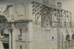 Manlleu. 11 de setembre de 1943. fase de reconstruccio de l'esglesia parroquial.